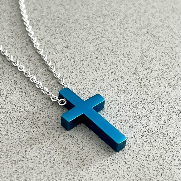Stainless Steel Cross Pendant Necklace - Picture 3 of 6